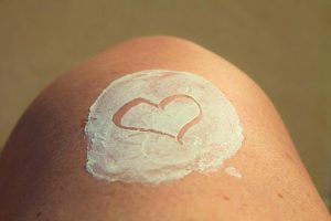 Summertime Woes - Sunscreen safety: Family Healthcare of Fairfax